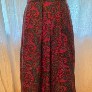 Pleated skirt